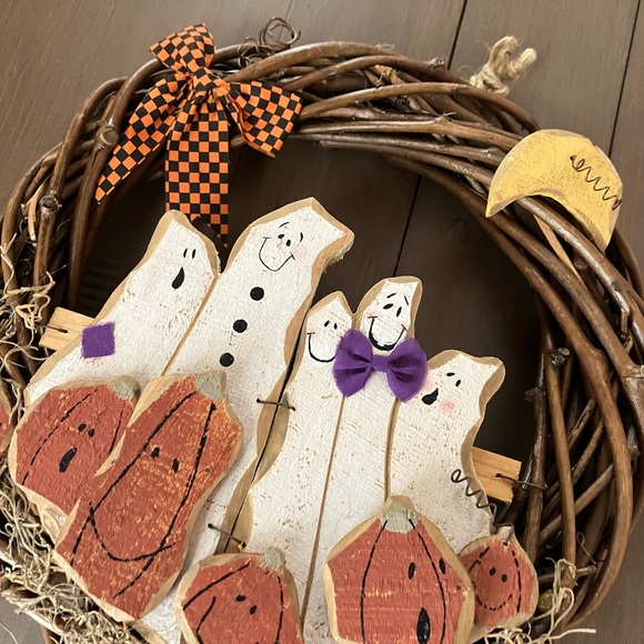 Halloween Wreath - Picture 3 of 5